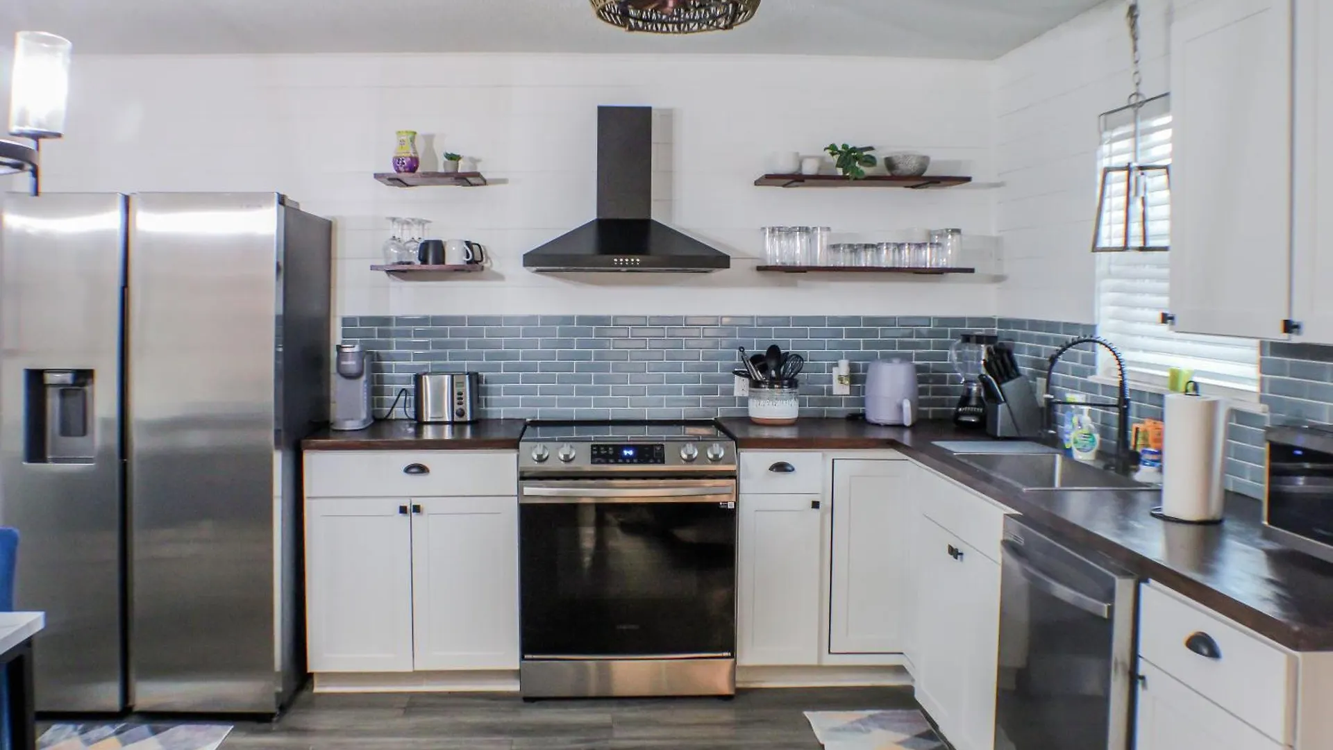Beachside Bliss - Breakfast, Walk To Schooners, Sleeps 15, Fenced Privacy Панама-Сити США