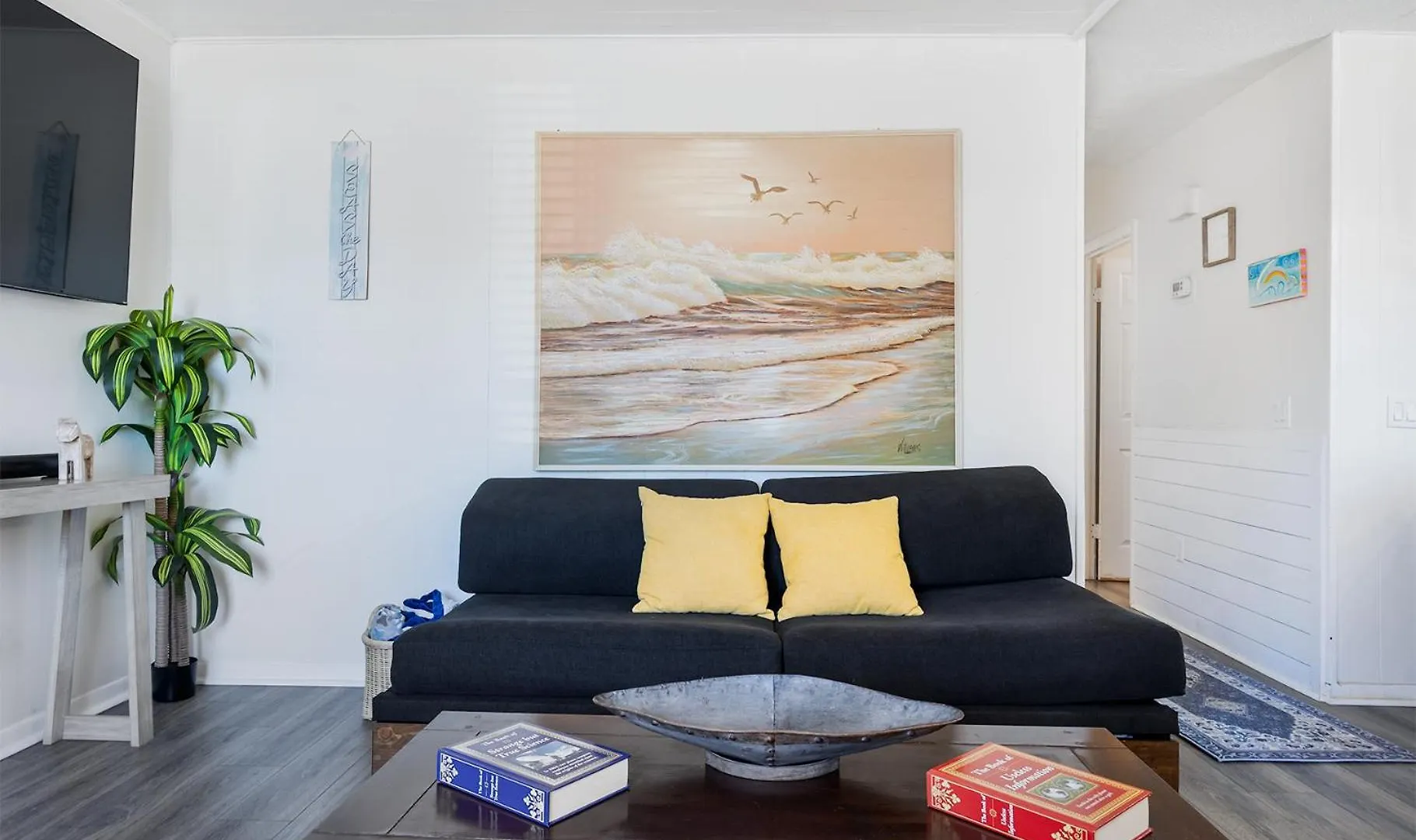 Beachside Bliss - Breakfast, Walk To Schooners, Sleeps 15, Fenced Privacy Панама-Сити 0*,  США