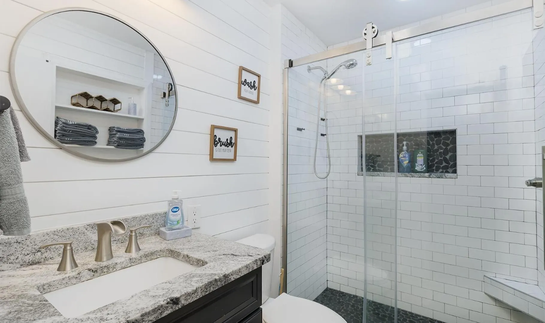 Beachside Bliss - Breakfast, Walk To Schooners, Sleeps 15, Fenced Privacy Панама-Сити Дом отдыха