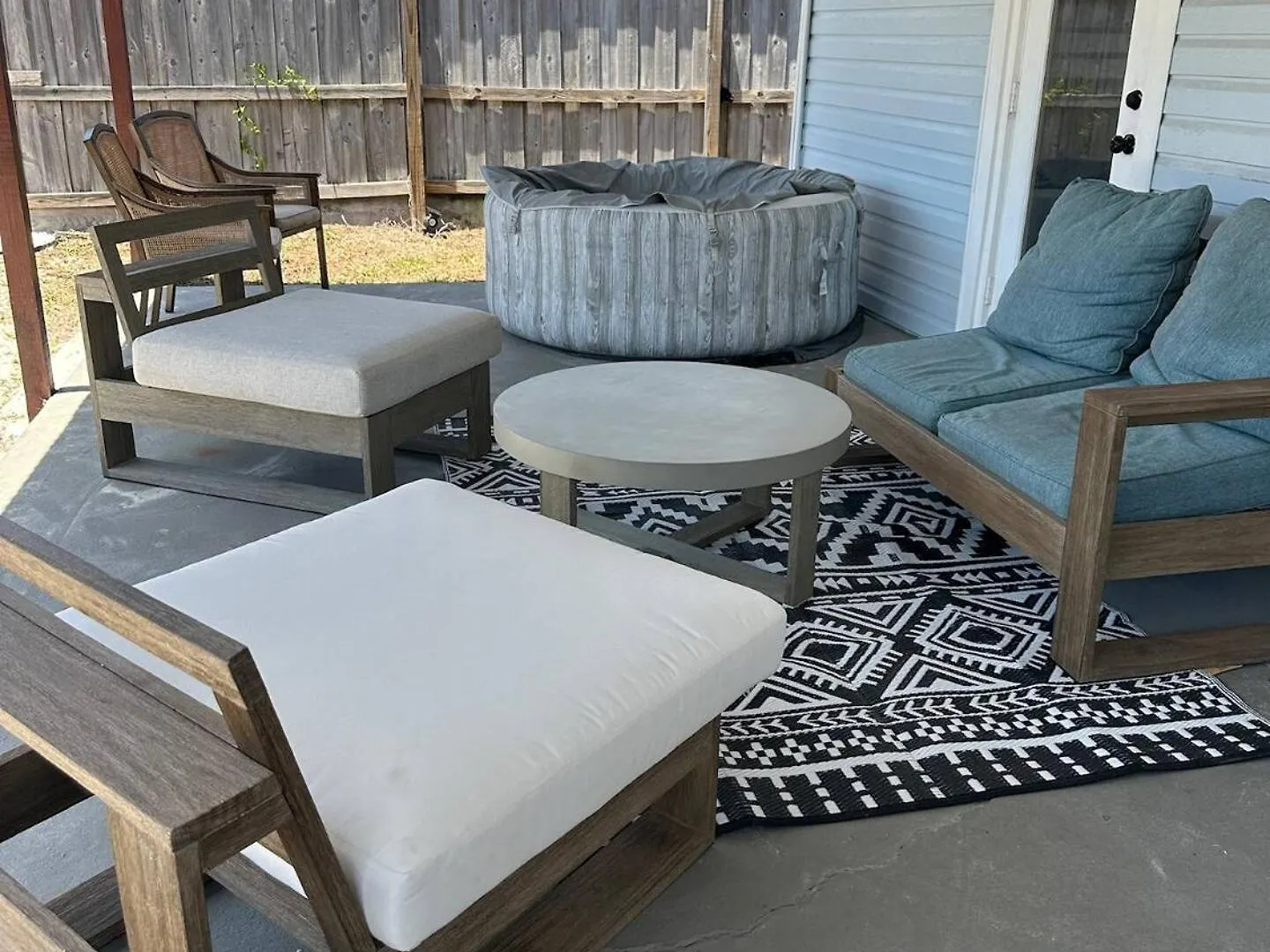 Beachside Bliss - Breakfast, Walk To Schooners, Sleeps 15, Fenced Privacy Панама-Сити